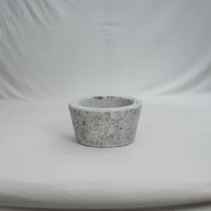 GREY STONE PLANTER 01