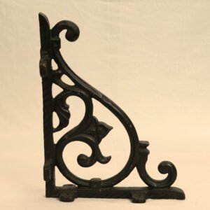 Cast iron Filigree Bracket
