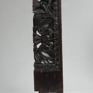 Antique corbel 01